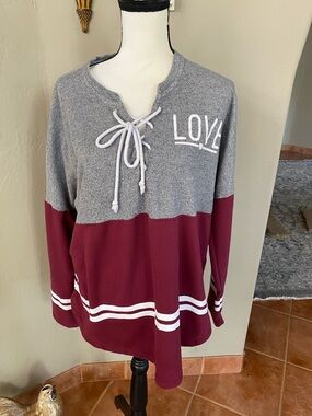 No Boundaries Grey and Burgundy Lace-Up 'LOVE' Pullover Sweatshirt